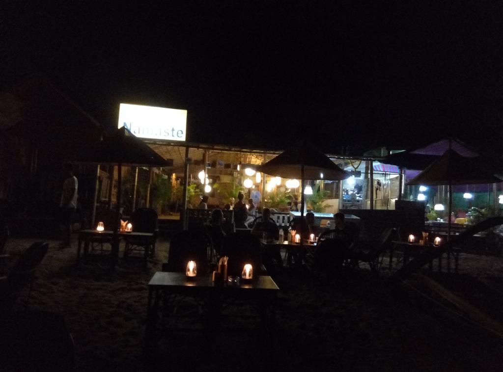 Namaste Beach Huts Hotel Patnem Beach Exterior foto